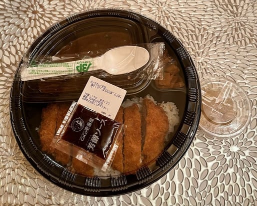 手仕込豚ヒレカツカレー＋ほうれん草 20辛