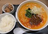 胡麻香る四川風担々麺
