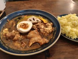 C8自家製ザンギと野菜のスープカレー 10