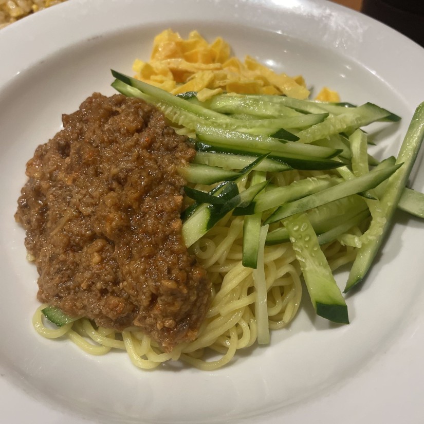 ジャージャー麺