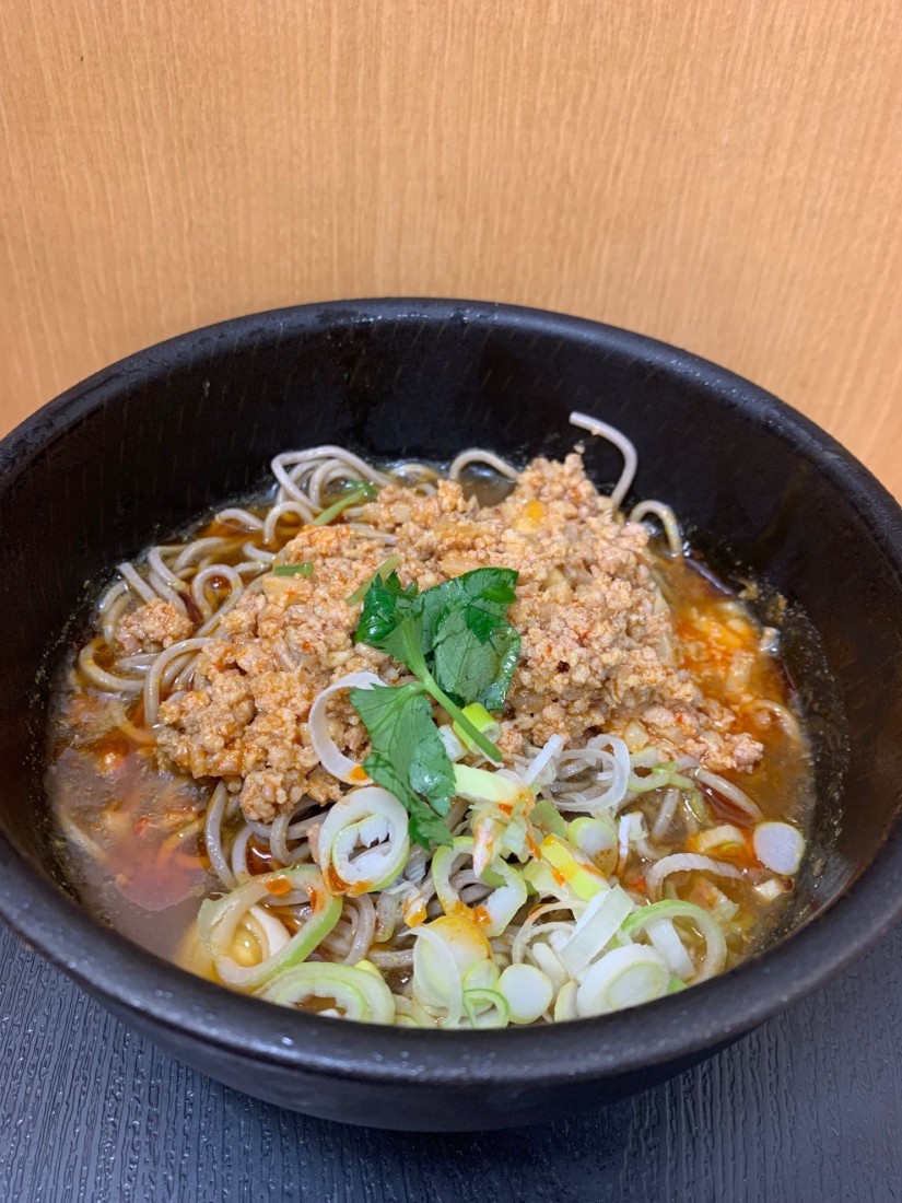 辛肉味噌冷やしカレーそば