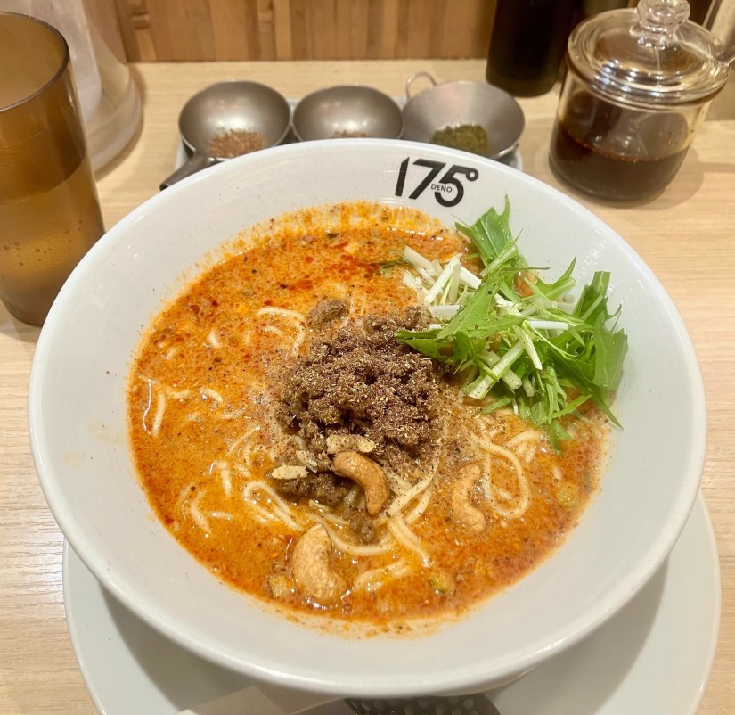 汁あり担担麺激辛痺れスペシャル