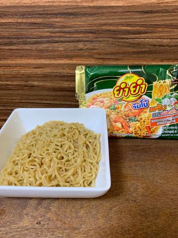 ヤムヤム  パッキーマオヌードル(バジル焼きそば) 激辛