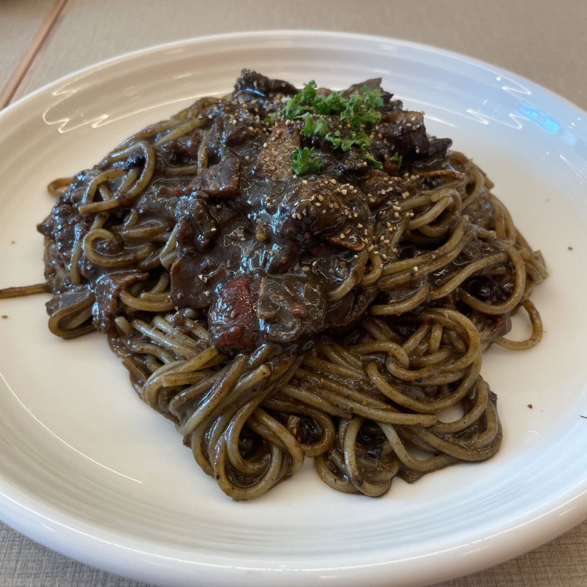 黒いカルボナーラ 🌶️🌶️