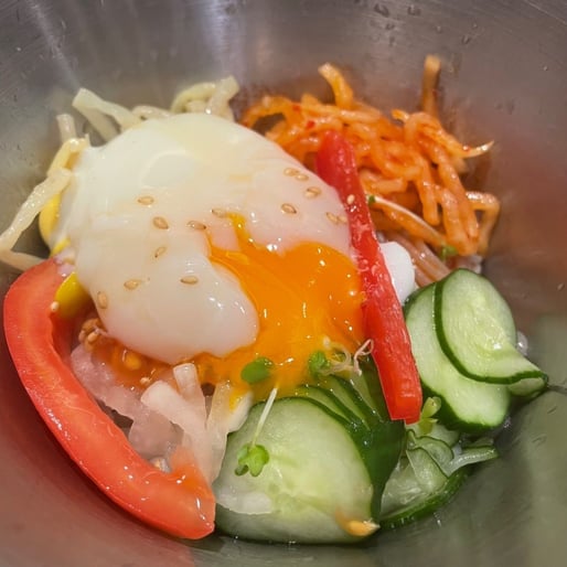 野菜温玉ビビン冷麺