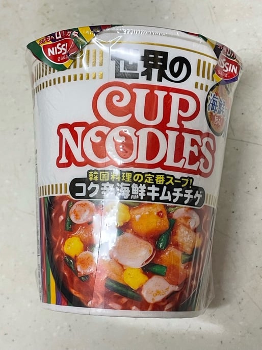 カップヌードル 韓国料理の定番スープ コク辛海鮮キムチチゲ