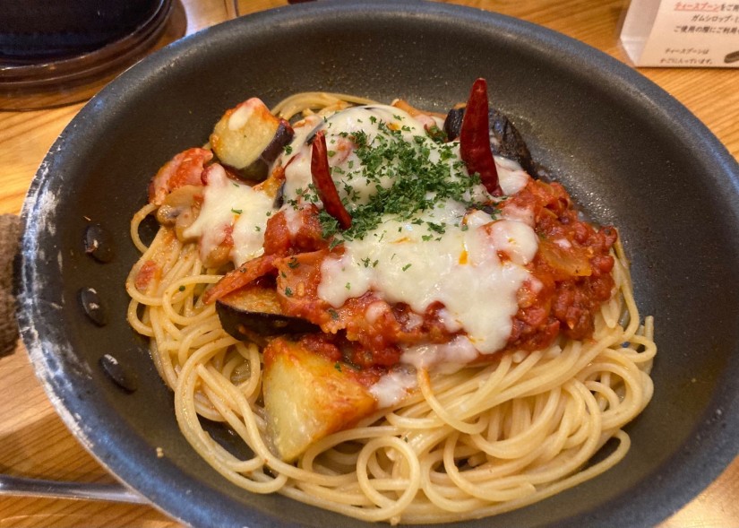 ナスとベーコンのアラビアータ 鬼