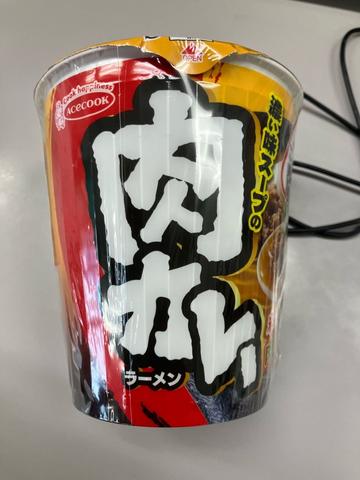 濃い味スープの肉カレーラーメン