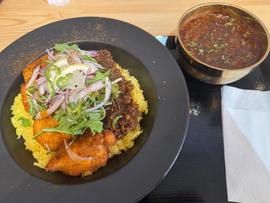 スパイシーカレー　 激辛