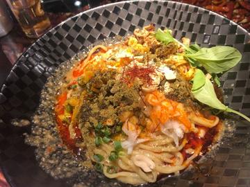 汁無し白胡麻坦々麺 辛さ3、しびれ2