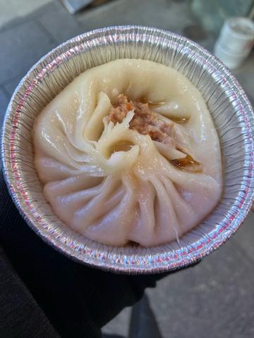 湯杯小籠包（酸辣湯）