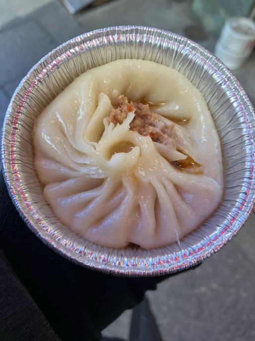 湯杯小籠包（酸辣湯）