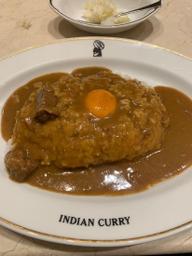 インデアンカレー 　タマゴ入り、ルー大盛り