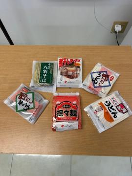 手折り担々麺