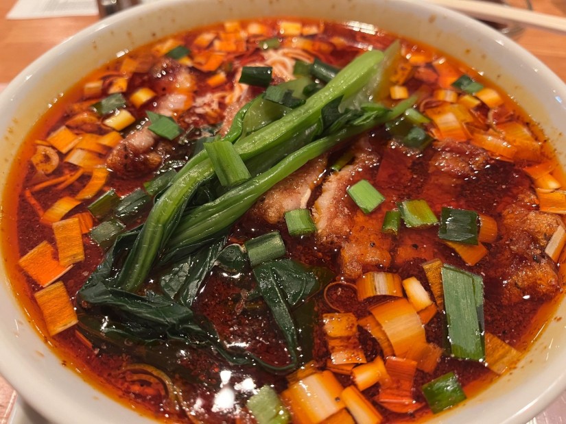 排骨酸辣麺 スーパーホット