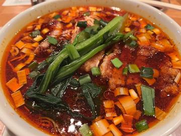 排骨酸辣麺 スーパーホット