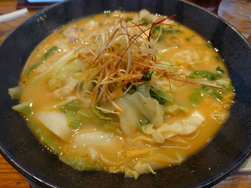 牛もつ辛味噌らーめん