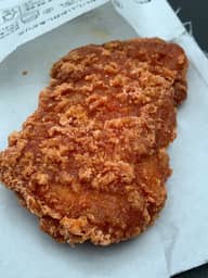 ななチキレッド