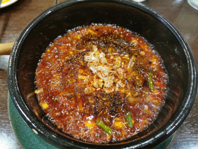 スペシャル麻婆豆腐(ホルモン＆牡蠣全部入り） カラマシ、シビマシ