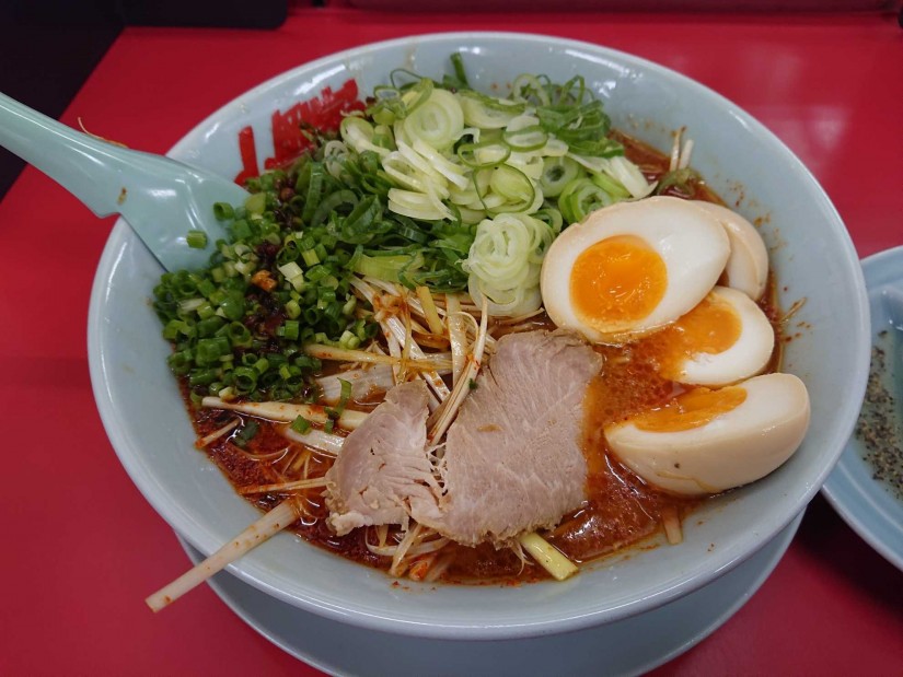 ウルトラ激辛ラーメン(味は薄めであとは普通)