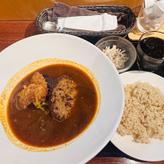 牛肉入りハンバーグとヒレカツ 5辛