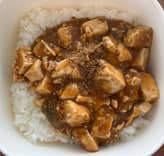 中華だしの旨味引き立つ麻婆丼