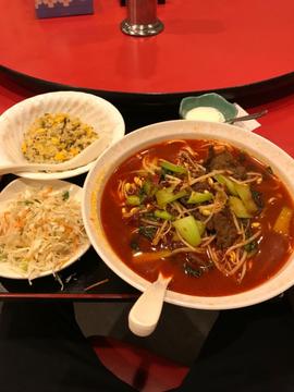 牛肉麻辣麺