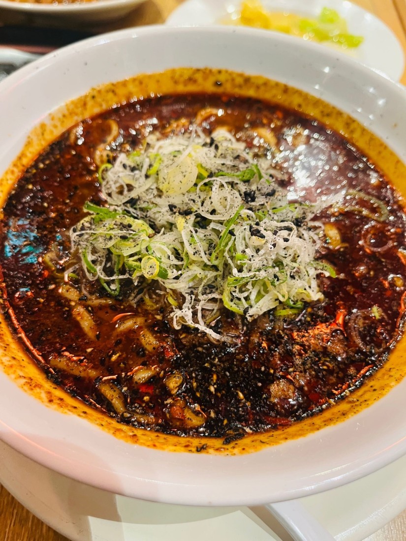 赤麻辣坦々麺