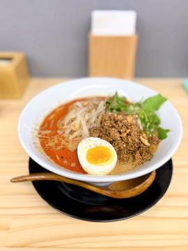 赤坦々麺 8