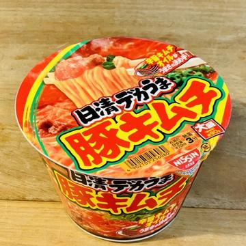 日清デカうま 豚キムチ