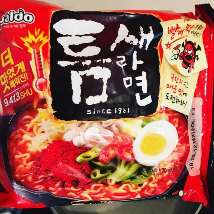 틈새라면　トゥムセラーメン　 9,413SHU