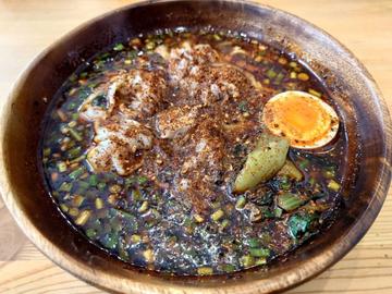ワンタン麻辣麺 多辛