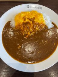 ポークカレー +スクランブルエッグ+チキン煮込 5辛