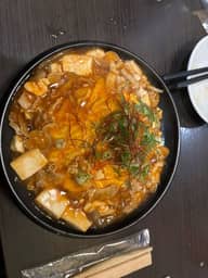 オムライスに麻婆豆腐かけたやつ（メニュー忘れました） 激辛