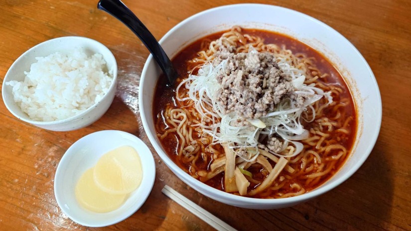 うま辛醤油ラーメン特盛 辛さ50丁目