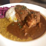 トマトチキンカレーとダルカレー(お豆のカレー)のあいがけ 普通