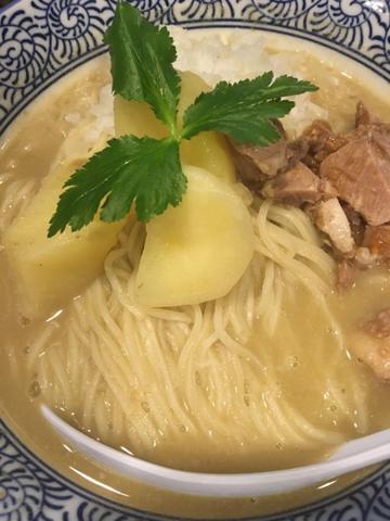グリーンカレーラーメン