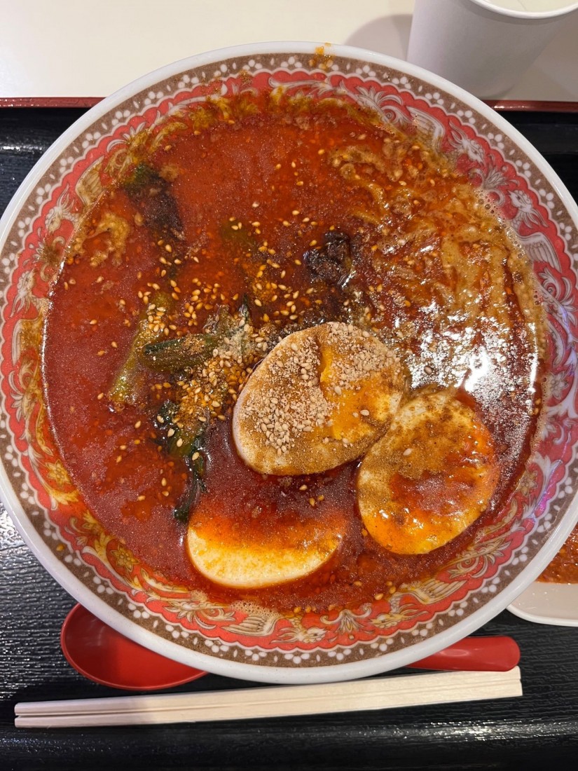 担々麺  赤鬼 1番辛い+100円
