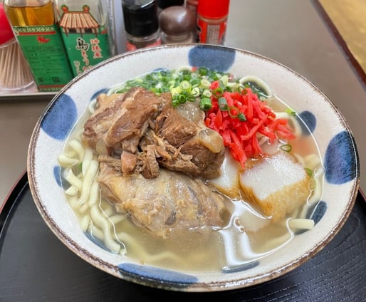 ソースそば(中)