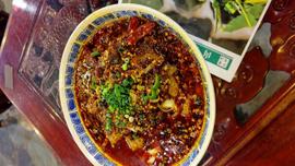 水煮肉片(四川風辛い牛肉の煮込み)