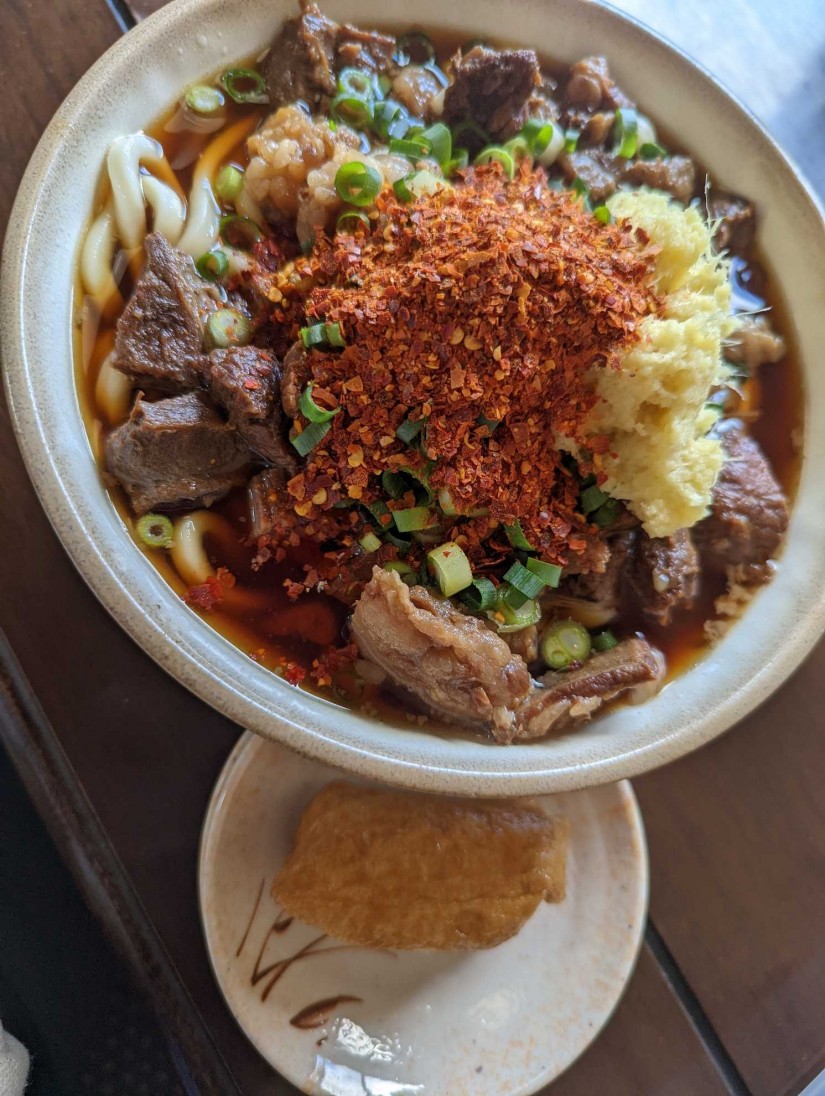 肉肉うどん 中