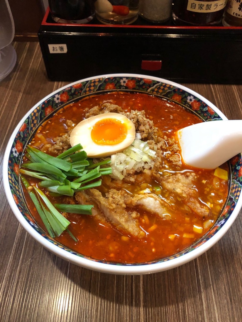 五香麻辣面 パーコー追加 激辛