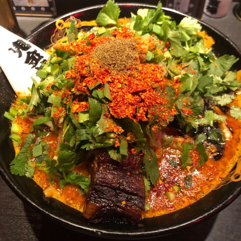 パクチーカラシビ味噌らー麺 カラ鬼増し、シビ増し