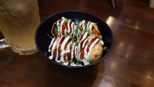 ロシアンたこ焼き【照り焼きマヨネーズ4個】 激辛1個