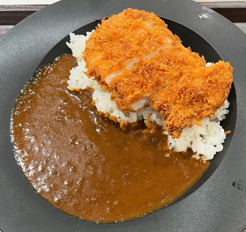 カツが旨いロースかつカレー