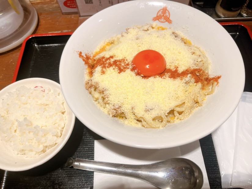 白い灼熱〜禁断のチーズ油そば〜