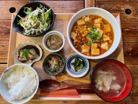 カツオ出汁醤油麻婆豆腐（定食）