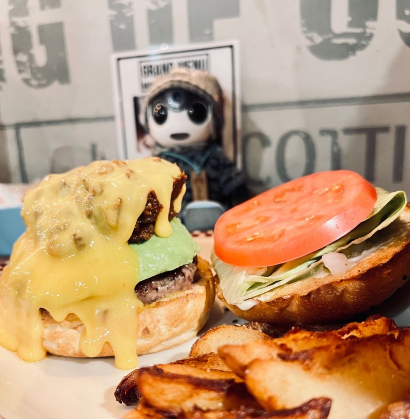 ブットジョロキアチリチーズバーガー 2辛