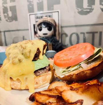 ブットジョロキアチリチーズバーガー 2辛