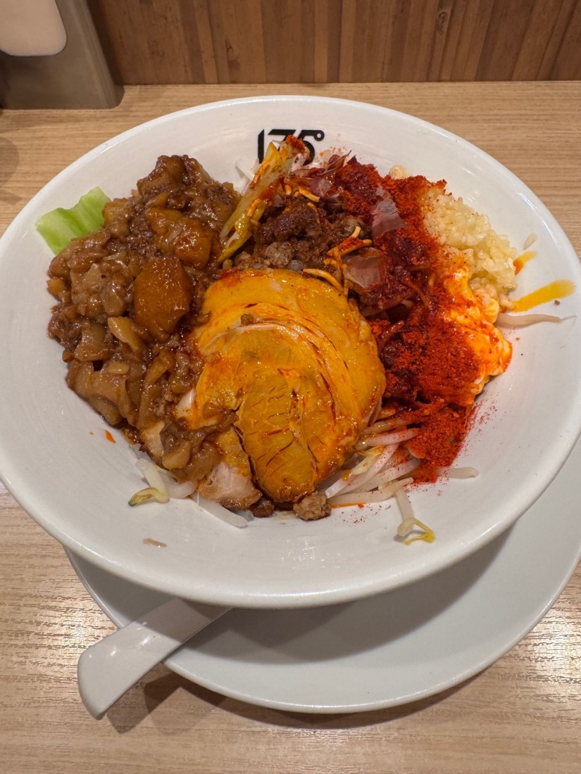 一七五郎まぜそば 辛さ4 痺れ1